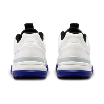 On The Roger Clubhouse Pro "white/royal" Sneakers In White