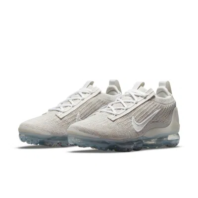 Nike (wmns)  Air Vapormax 2021 Flyknit 'light Bone' In Gray