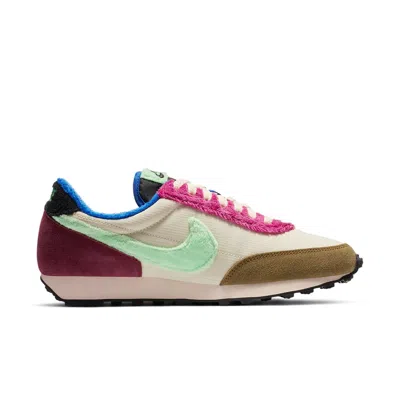 Nike (wmns)  Daybreak 'fur Pack - Fossil Cactus Flower' In Multi