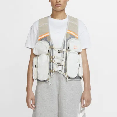 Nike Ispa Series Vest 'grey' In Neutral