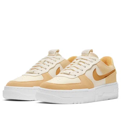 Nike (wmns)  Air Force 1 Pixel 'sail Tan' In Multi