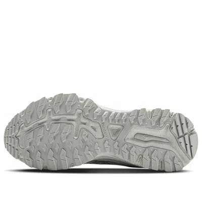 Mizuno Racer Adv 'white Smoked Grey' In Gray