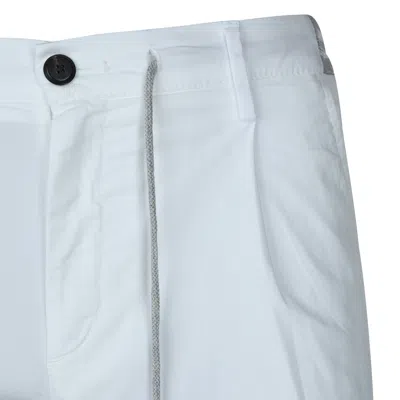 Eleventy Belt Loop Shorts In Blue