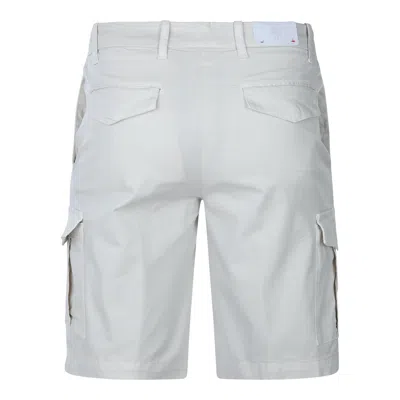 Eleventy Belt Loop Shorts In White