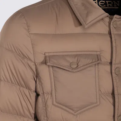 Herno Pockets Chest Padded Side In Brown