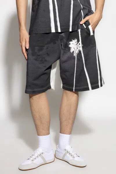 Palm Angels Printed Shorts In Black