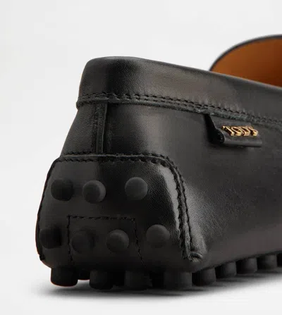 Tod's Round Toe Bean Shoes