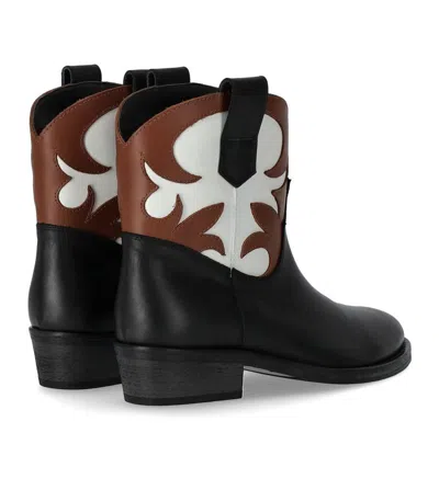 Via Roma 15 Boots In Black