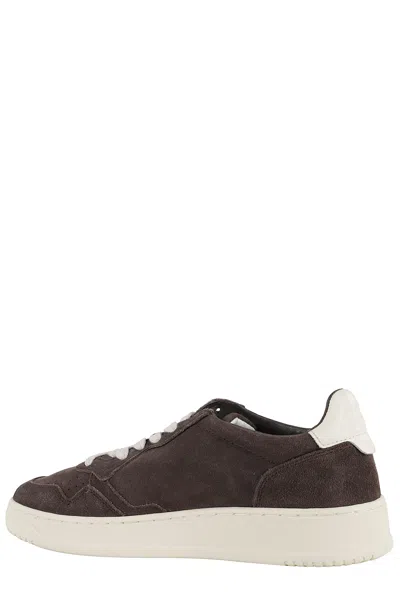 Autry Low-top Suede Sneakers With Rubber Sole And Lace-up Closure In Green