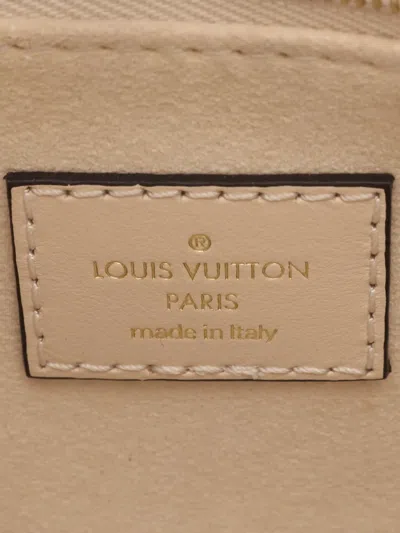 Pre-owned Louis Vuitton 2021 Onthego Two-way Handbag In Neutral