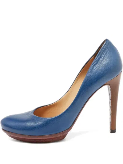 Pre-owned Bottega Veneta 2023 110mm Leather Platform Heeled Pumps In Blue