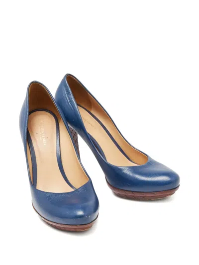 Pre-owned Bottega Veneta 2023 110mm Leather Platform Heeled Pumps In Blue
