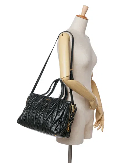 Pre-owned Miu Miu 2010-2025 Matelasse Nappa Zip Satchel