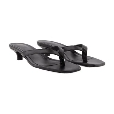 Totême Toteme The Flip Flop Sandals