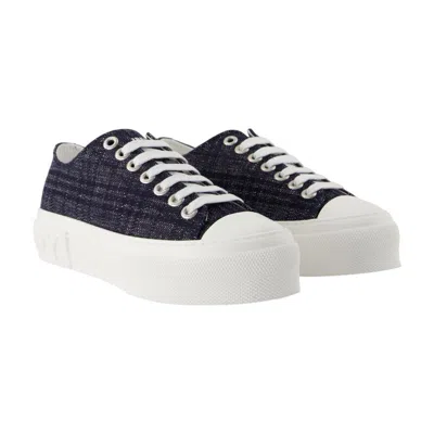 Burberry Jack L Low Sneakers In Black