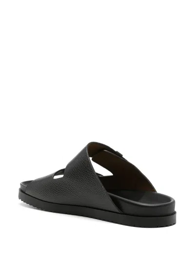 Doucal's Round-toe Leather Slides