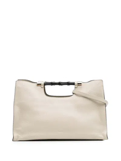 Pre-owned Gucci 2016-2024 Medium Calfskin Bamboo Daily Shopper Satchel In White