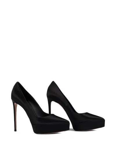 Le Silla 140mm Uma Pumps In Black