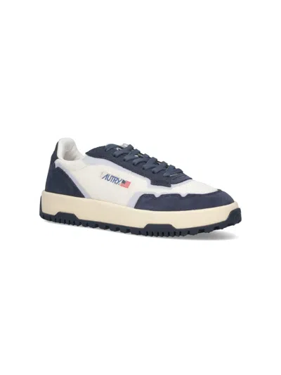 Autry Contemporary Low Top Sneakers With Contrast Panels In Blue