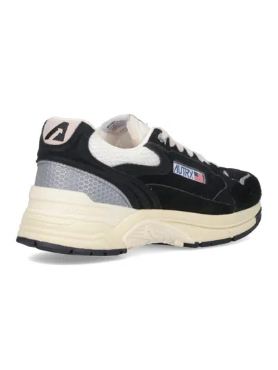 Autry Hyperway Black Low Top Sneakers With Logo Patch On Tongue And Side In Tech Fabric Man In Black