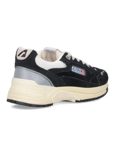 Autry Sneakers In Black