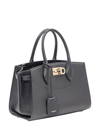 Ferragamo Salvatore   Bag In Black Grained Leather In Gray