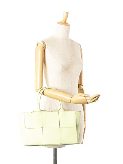 Pre-owned Bottega Veneta 2012-2025 Small Lambskin Intrecciato Arco Tote Bag