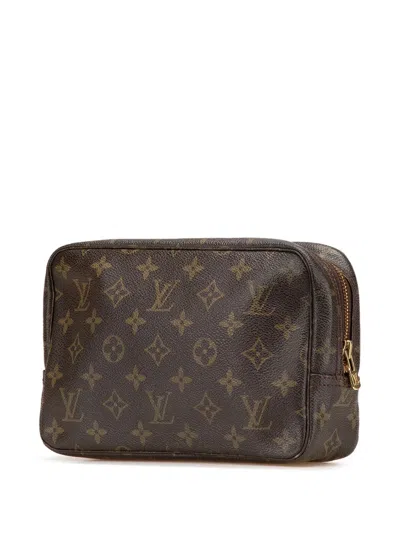 Pre-owned Louis Vuitton 20th Century Monogram Trousse Toilette 23 Clutch Bag