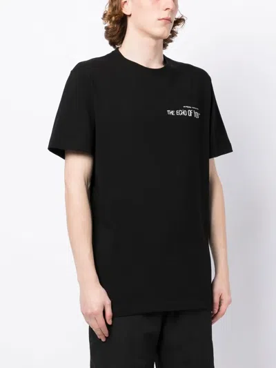 Iso.poetism Graphic-print Short-sleeved T-shirt In Black