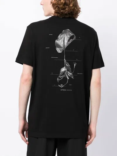Iso.poetism Graphic-print Short-sleeved T-shirt In Black