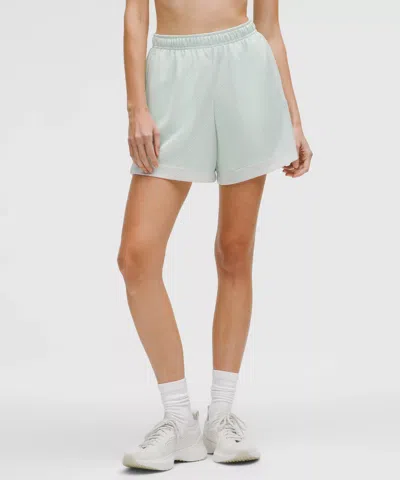 Lululemon Double-layered Mesh Mid-rise Short 5"