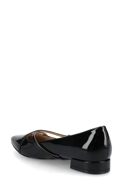 Journee Collection Camby Pointed Toe Flat