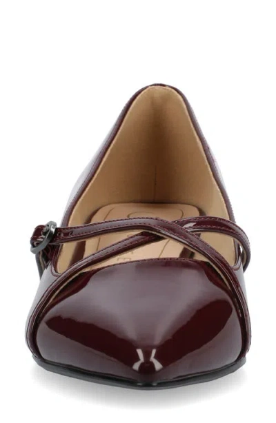 Journee Collection Camby Pointed Toe Flat