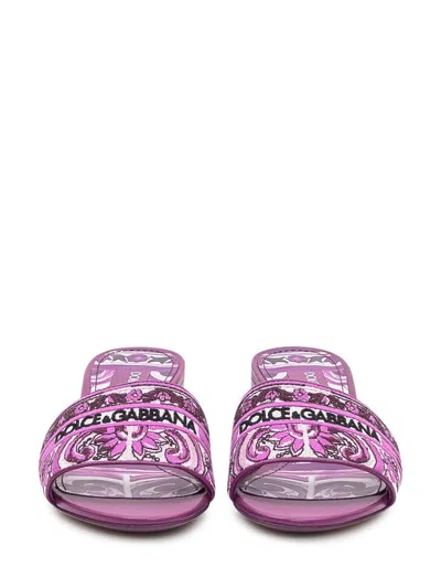 Dolce & Gabbana Flat Shoe.