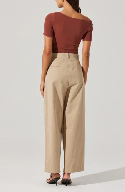 Astr The Label Saylah One-shoulder Stretch Cotton Top In Brown