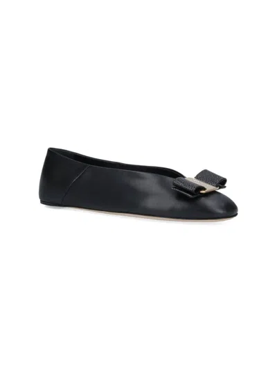 Ferragamo Vara Bow Ballet Flats In Black