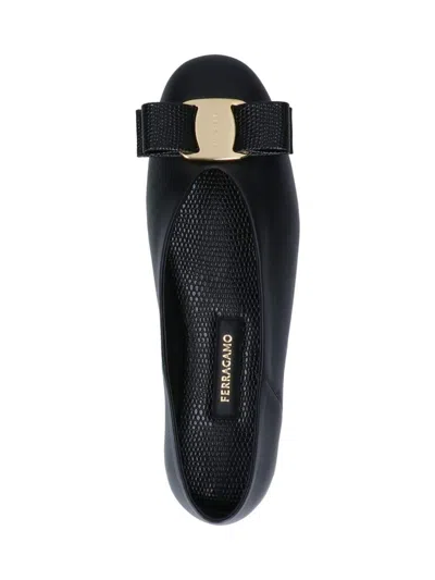 Ferragamo Vara Bow Ballet Flats In Black