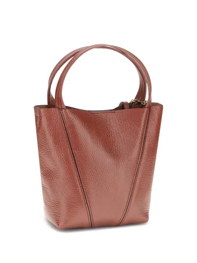 Chloé Grained Leather Shoulder Bag In Brown