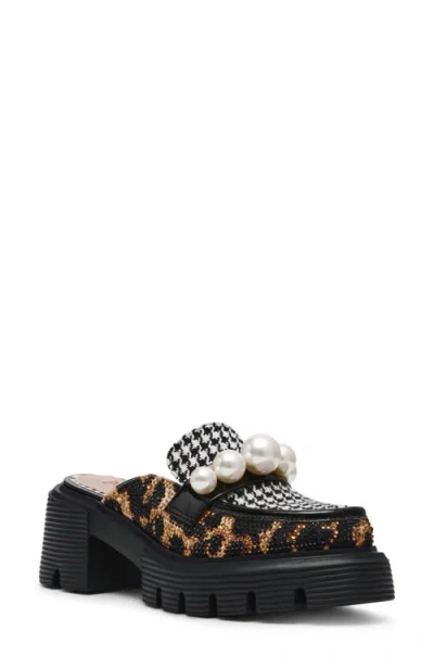 Betsey Johnson Haizel Lug Sole Mule