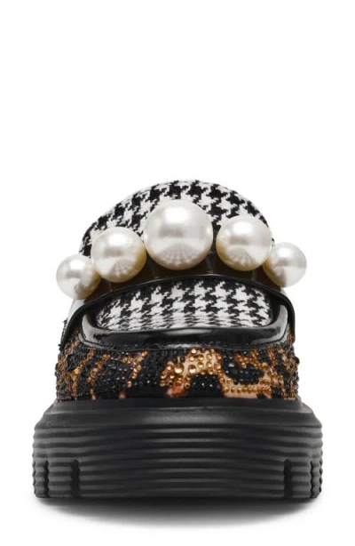 Betsey Johnson Haizel Lug Sole Mule