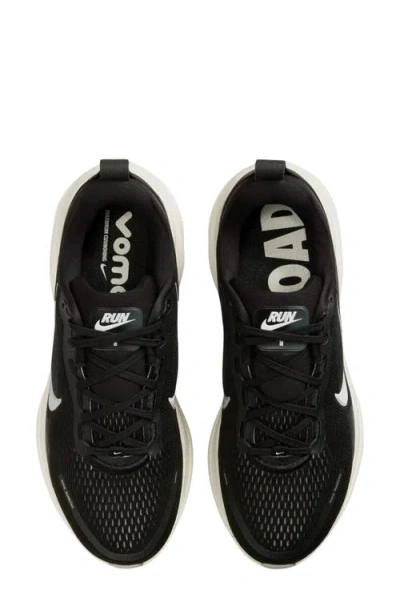 Nike Vomero 18 Running Shoe
