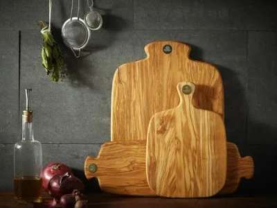 Berard Racine Olivewood 11.4-inch Cutting Board With Handle In Brown