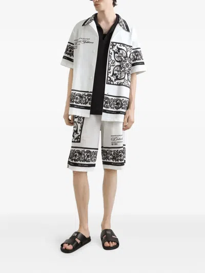 Dolce & Gabbana Majolica-print Knee Length Bermuda Shorts With Side And Back Pockets In White