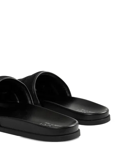 Gucci Gg-pattern Padded Slide Sandals In Black
