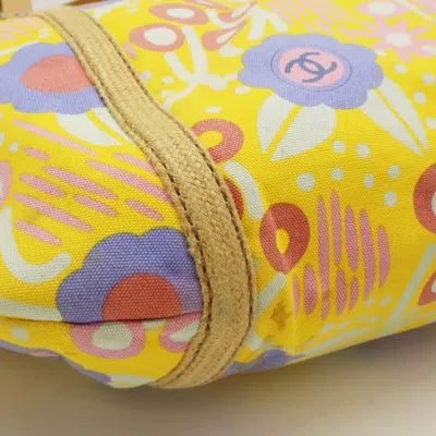 Pre-owned Chanel Multi-color Yellow Canvas Leather Shoulder Bag Tote Bag ()