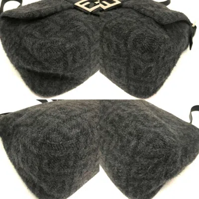 Pre-owned Fendi Gray Wool Shoulder Bag ()