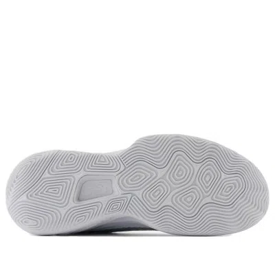 New Balance Unisex Two Wxy V5 Basketball Shoes