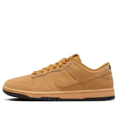 Nike Tan Dunk Low Retro Se Sneakers In Wheat/wheat/gum Yellow/black