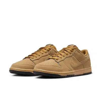 Nike Tan Dunk Low Retro Se Sneakers In Wheat/wheat/gum Yellow/black