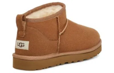 Ugg Classic Ultra Mini Boots In Marrone